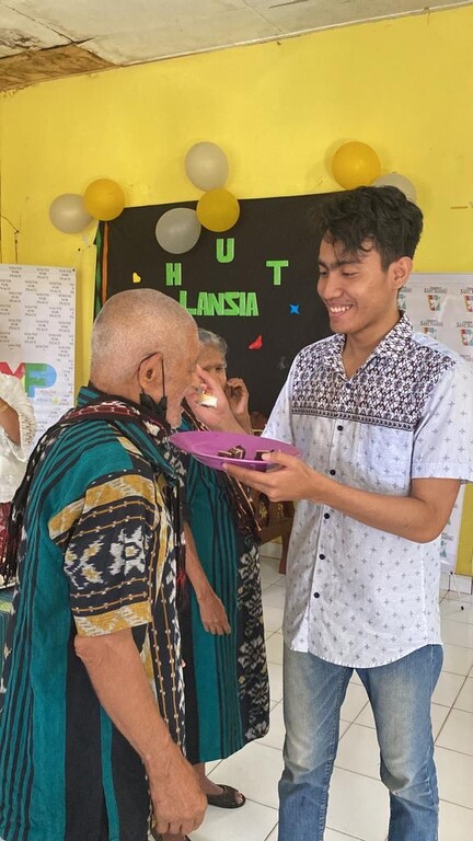 Celebrating the National Day of Elderly in Indonesia, discovering a true treasure of life